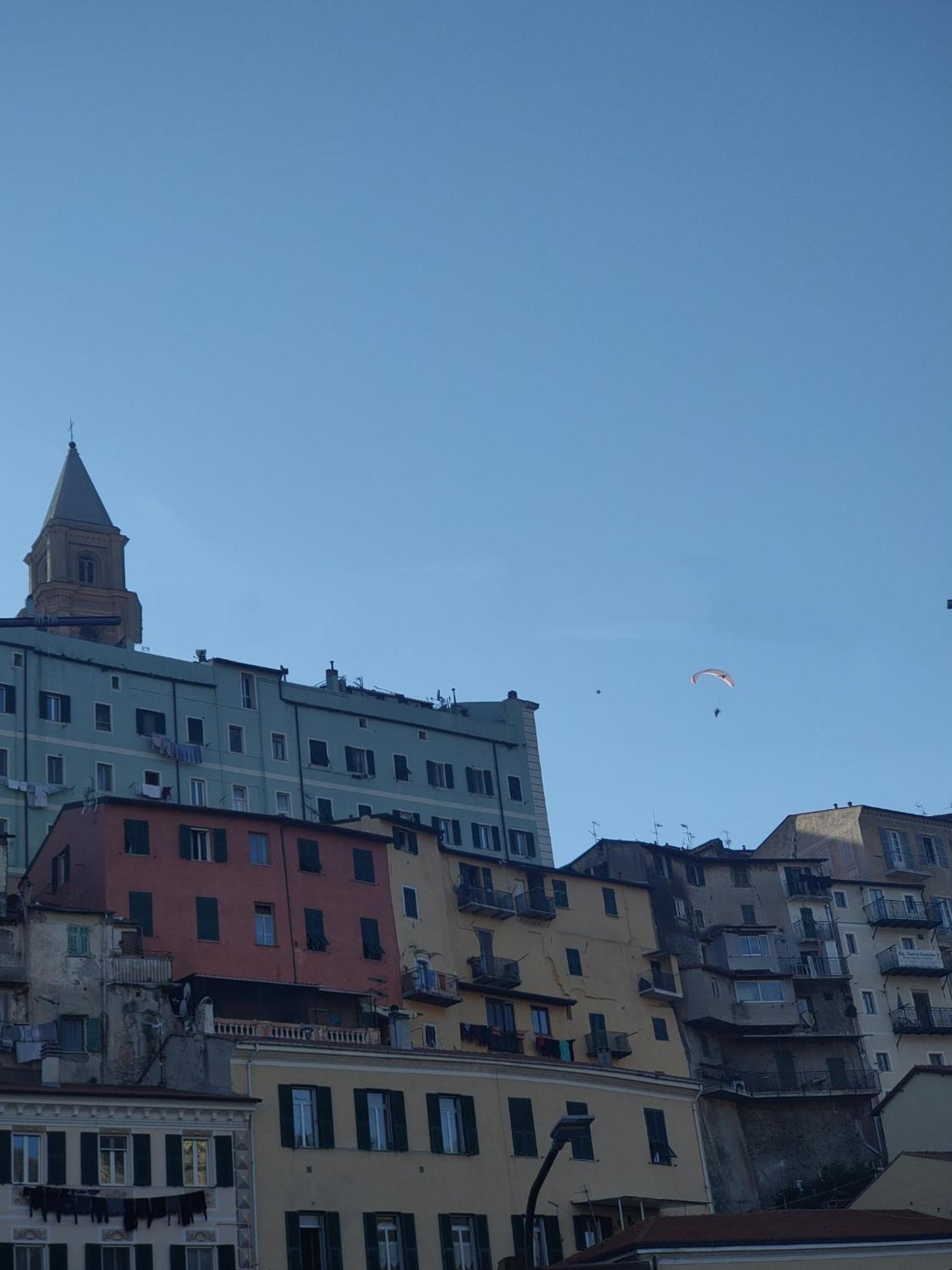 Apartamento La Finestra Sul Borgo Ventimiglia Exterior foto