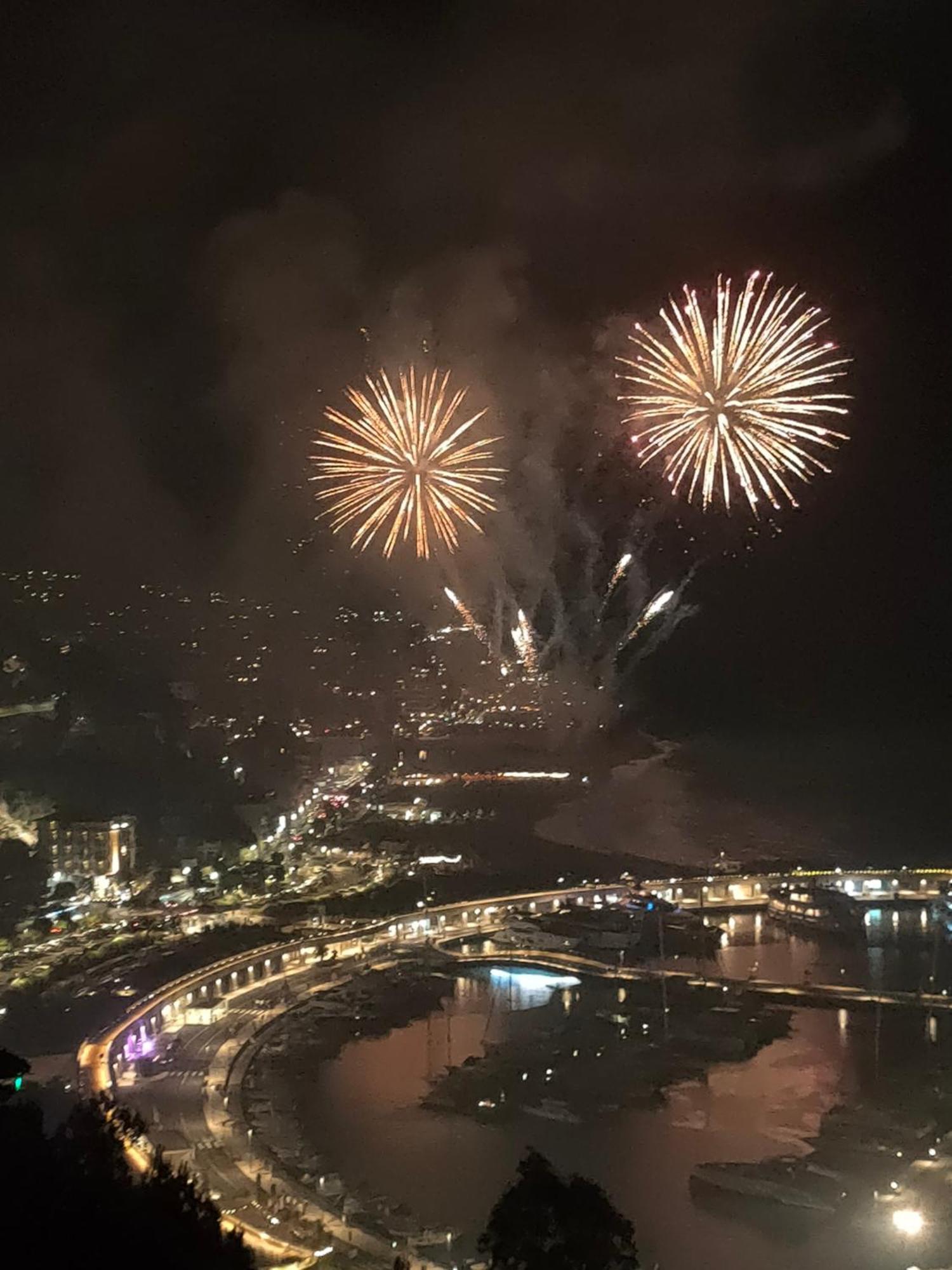 Apartamento La Finestra Sul Borgo Ventimiglia Exterior foto