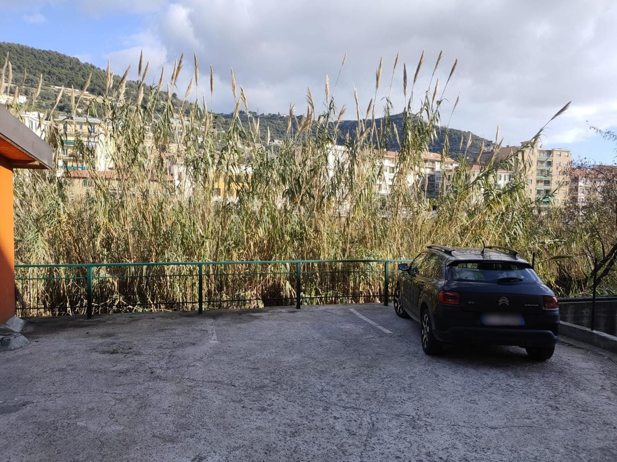 Apartamento La Finestra Sul Borgo Ventimiglia Exterior foto